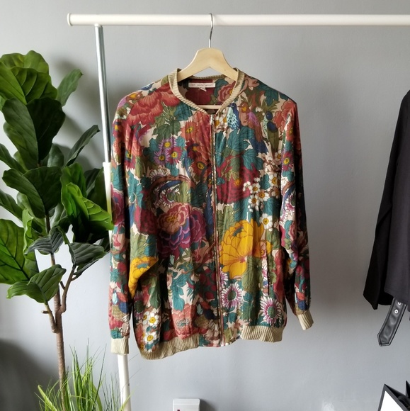 Zara Jackets & Blazers - Zara Light Floral Bomber size S